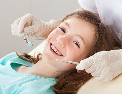 Kids regular dental checkups and teeth cleaning